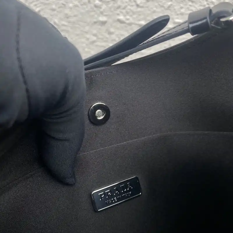 Pra*a bag 2201dj0056