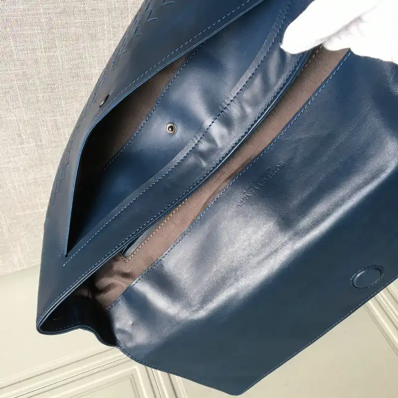 bo*te*ga Ve*ne*ta bag 2209sf0072