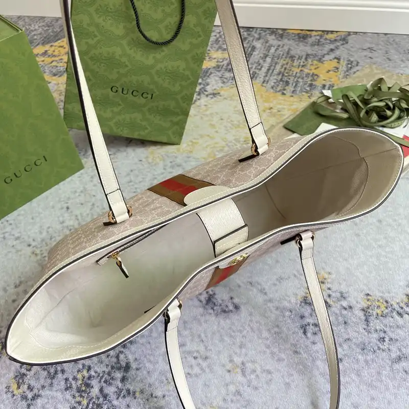 G*u*i bag 2212dj0027