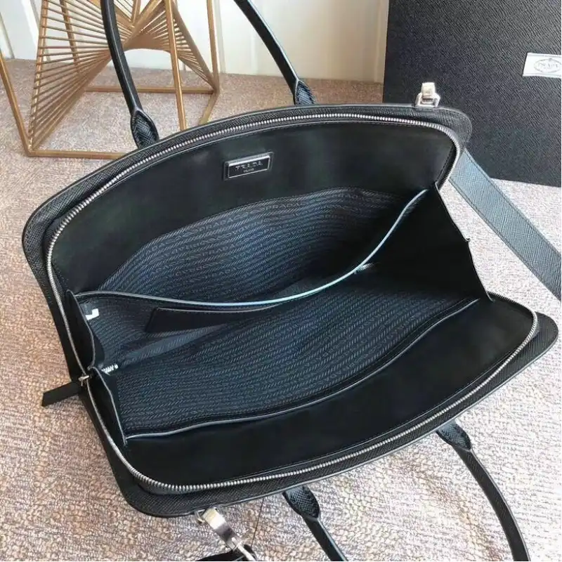 Pra*a bags 2012sh0071